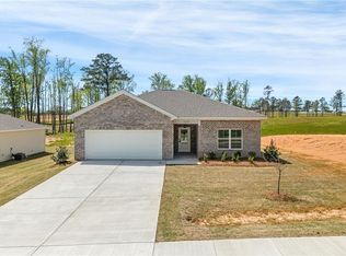 7173 King Rd, Valley, AL 36854