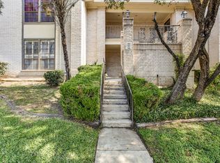 165 W Rampart Dr APT 105, San Antonio, TX 78216