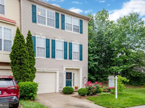 3018 Frankfurt Ct, Woodbridge, VA 22191