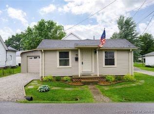 272 S Washington St, Scottsburg, IN 47170