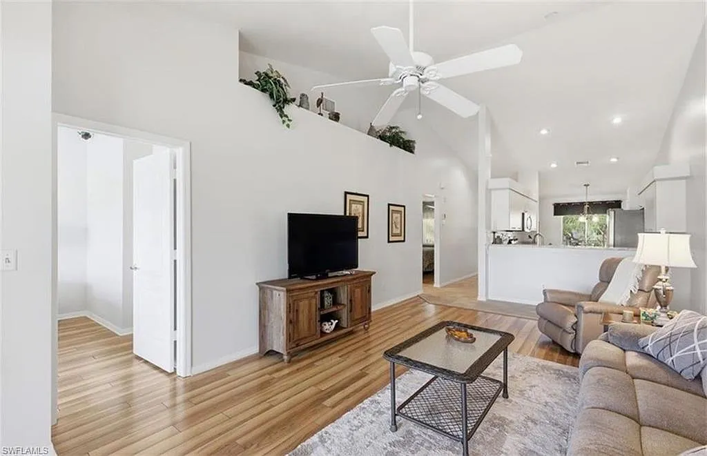 2 bed, 2.0 bath, 1125 sqft, $2,300 — Photo 1