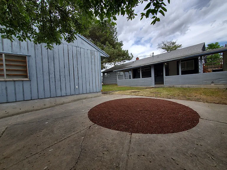 536 N Earl Rd — Photo 11