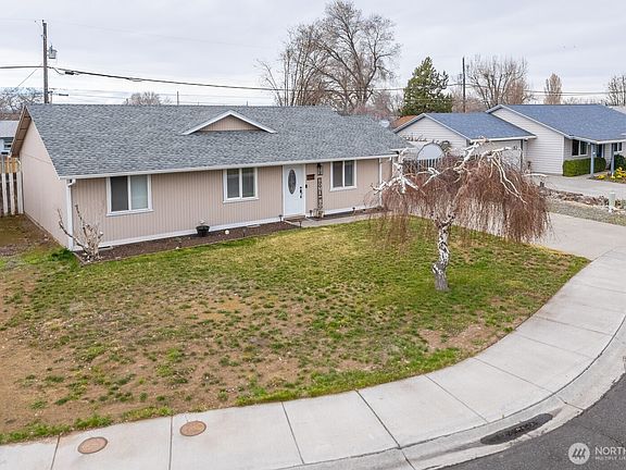 4th image of 924 E Hayden Drive