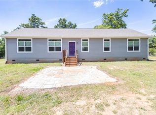 115 Benton Rd, Belton, SC 29627