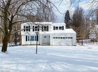 35801 Maplegrove Rd, Willoughby, OH 44094
