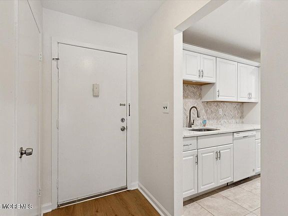 4th image of 159 Cross Slope Court #C