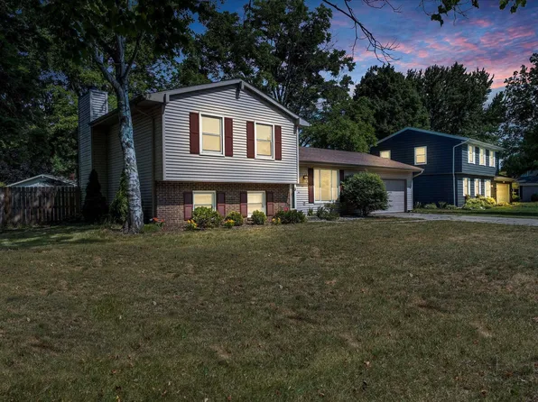 1828 Kenilworth Dr, Elkhart, IN 46514