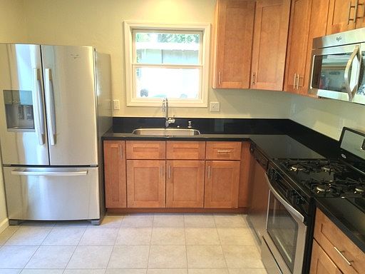 2nd image of 2060 Cornell St