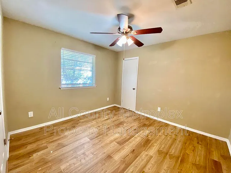 801 Irwin Dr #A — Photo 7