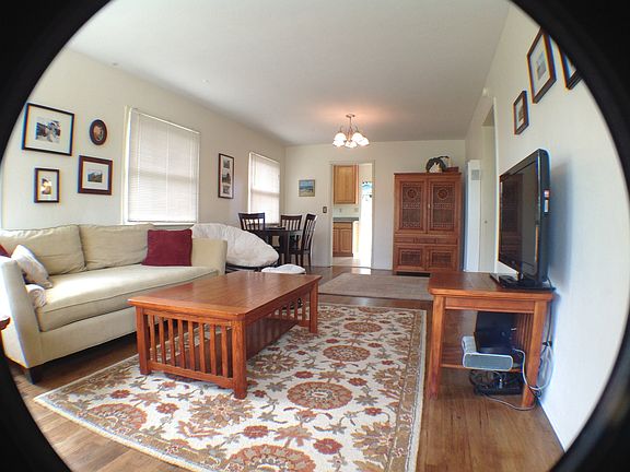 living/dining combo (whenfurnished)