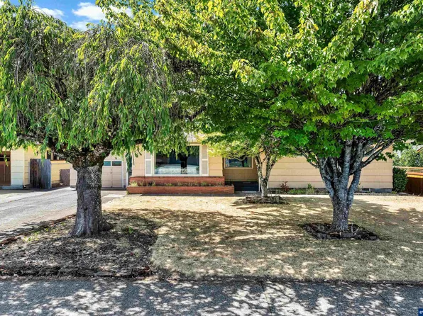 735 Clarmount St NW, Salem, OR 97304