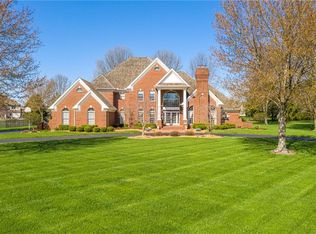 6645 N Country Club Rd, Mattoon, IL 61938