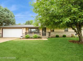 7706 Deerfield Rd, Loves Park, IL 61111