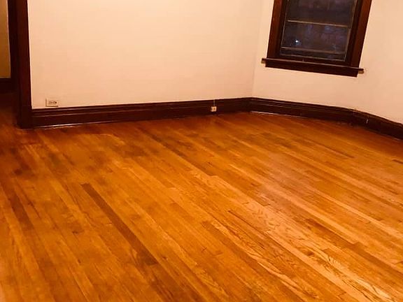 3rd image of 5511 N Paulina St #2