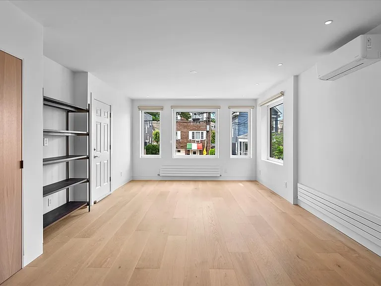 268 E 240th St #1 — Photo 3