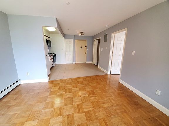3rd image of 26-34 30th St #2F