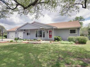 130 S Westview Rd, Andover, KS 67002