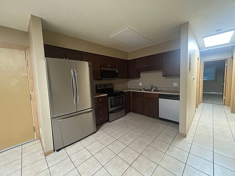 730 Michael St — Photo 11