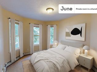 19 Berkshire St #2-C, Cambridge, MA 02141