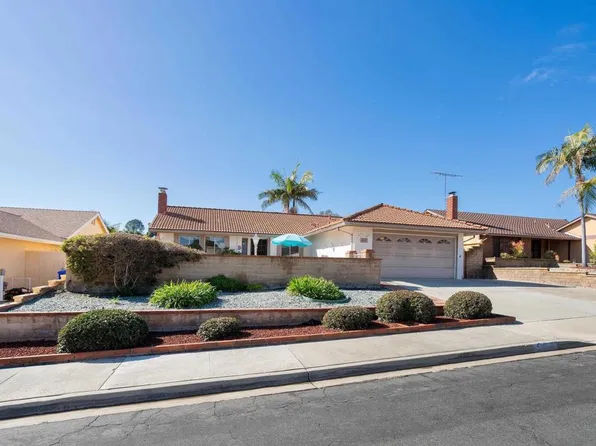 4427 Trieste Dr, Carlsbad, CA 92010