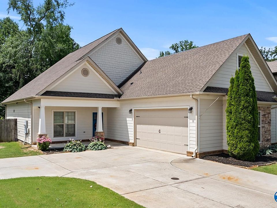 1st image of 214 Liz Ln