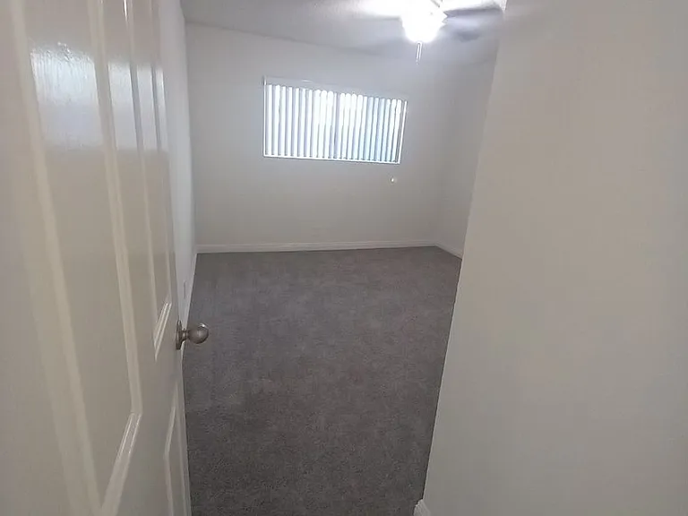143 - Colima Villas Apartments — Photo 8