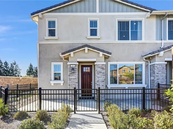 16681 Wyndham Ln #8, Fontana, CA 92336