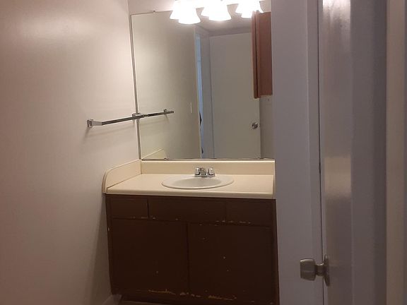 4th image of 3595 Sable Palm Ln Unit E