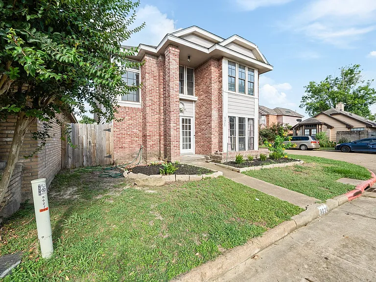 8629 Kinghaven St — Photo 34