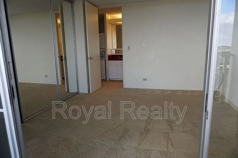 1 bed, 1.0 bath, 603 sqft, $1,900 — Photo 4