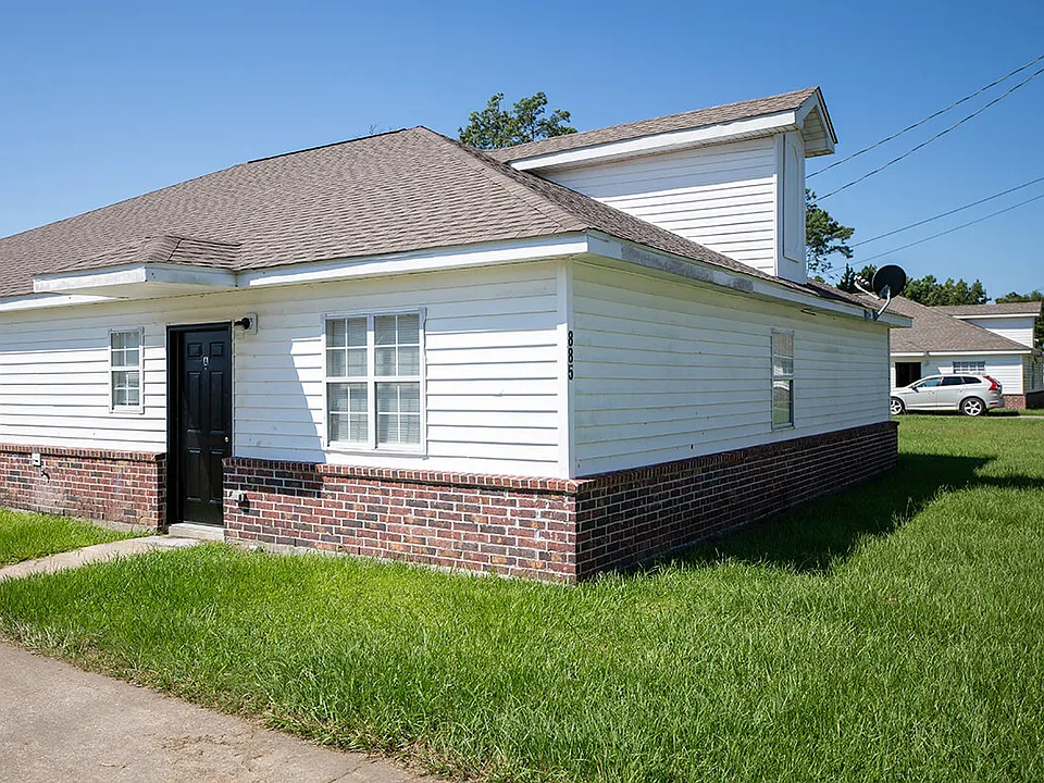 885A-SISTRUNK_10172024