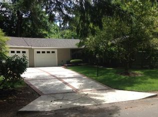 16200 Terrace Dr, Lake Oswego, OR 97034