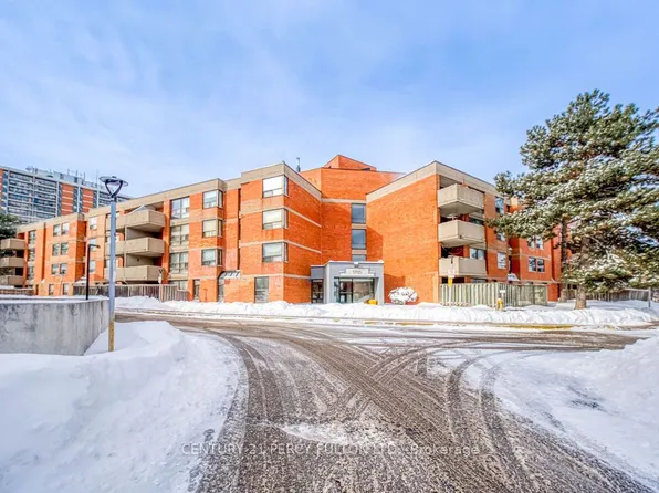 1705 McCowan Rd #205, Toronto, ON M1S 4L2