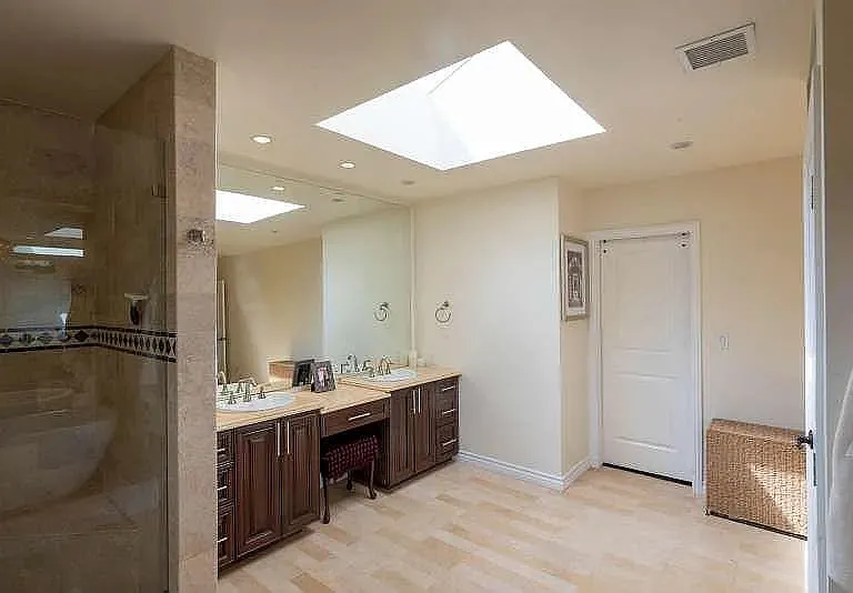 7403 Alverstone Ave — Photo 34