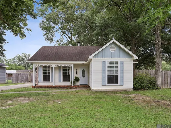 11136 Village Green Dr, Greenwell Springs, LA 70739