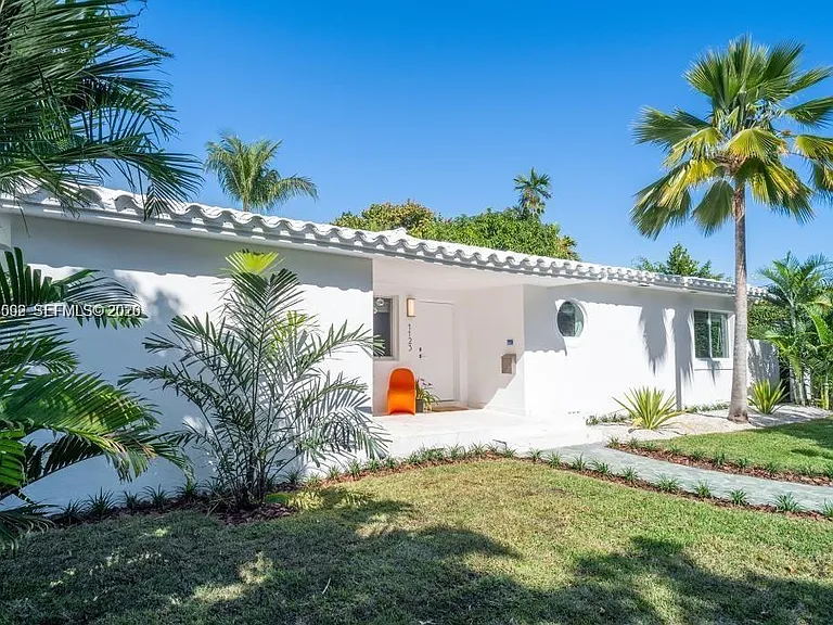 1123 Bay Dr — Photo 42