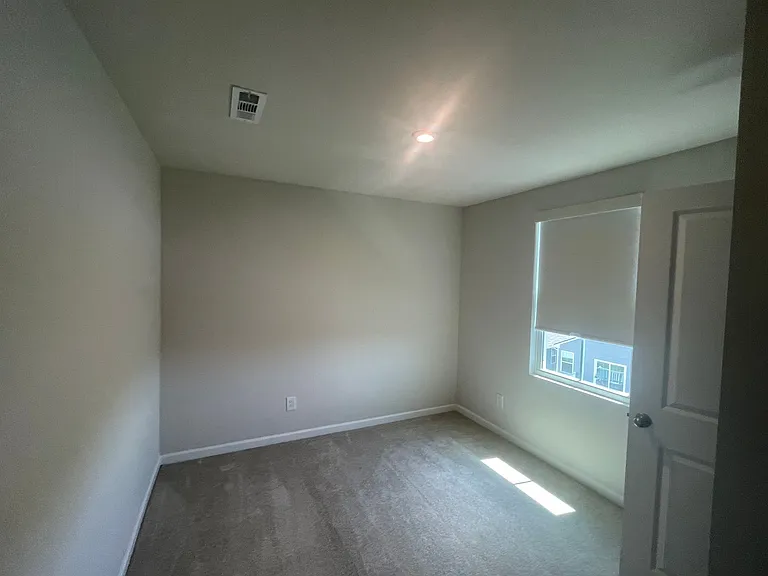 3361 Thorpe Rd — Photo 32