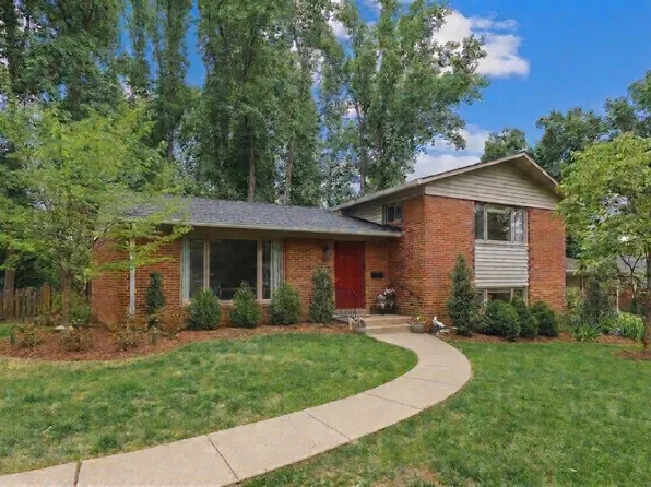 3413 Slade Ct, Falls Church, VA 22042
