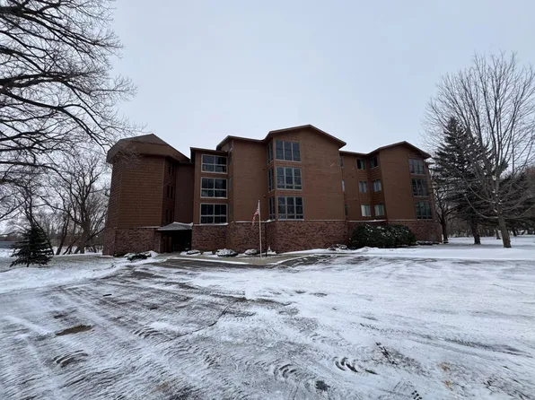 415 S 4th St APT C1, Marshall, MN 56258
