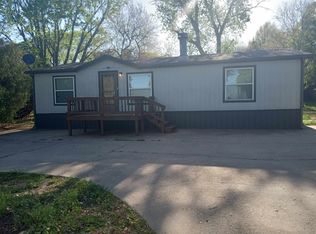 9405 S Hertzler Rd, Halstead, KS 67056