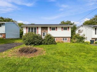 89 Charles Rd, Timberlea, NS B3T 1J7