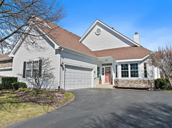9410 Georgetown Ln, Crystal Lake, IL 60014
