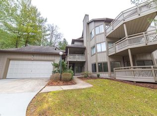 2286 Stone Creek Trl, Cuyahoga Falls, OH