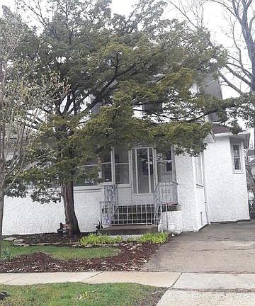 2nd image of 533 S Elmwood Ave