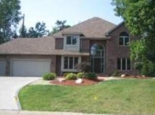 3799 Briarwood Ln, Eagan, MN 55123