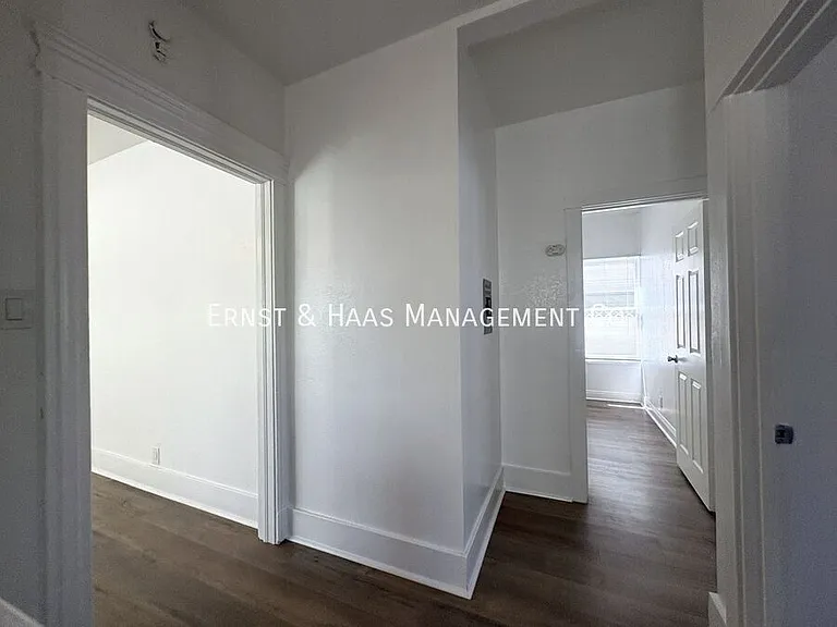 335 N Virginia Ct #D — Photo 11