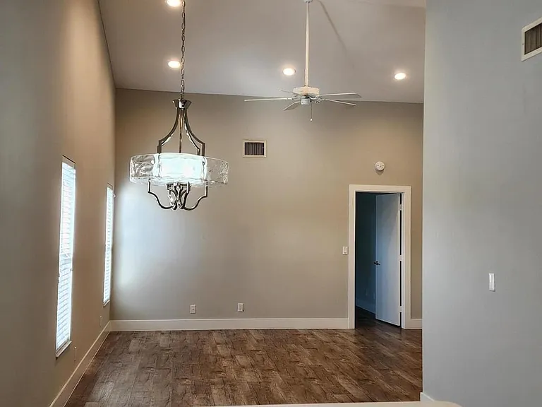 8783 SE Hobe Ridge Ave — Photo 10