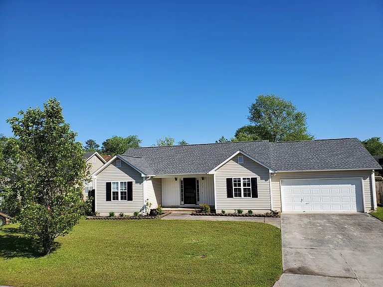 432 Spring Dr — Photo 1