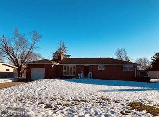 205 Bohen St, Marshalltown, IA 50158