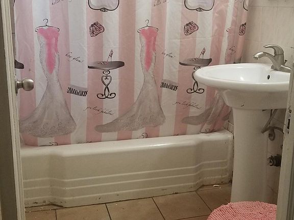 Upstairs Bathroom